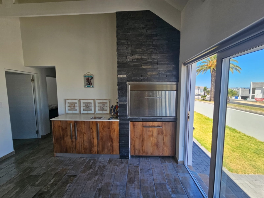 3 Bedroom Property for Sale in Britannia Bay Western Cape